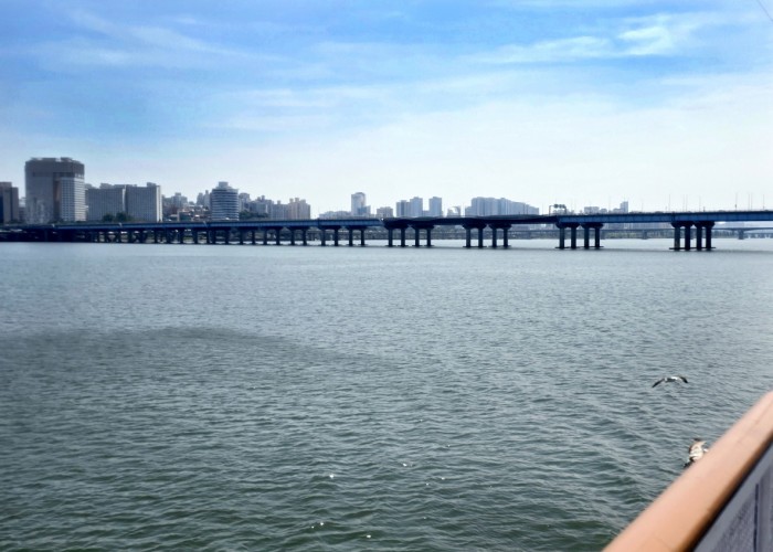 9 김기성-유람선에서 본 한강 다리